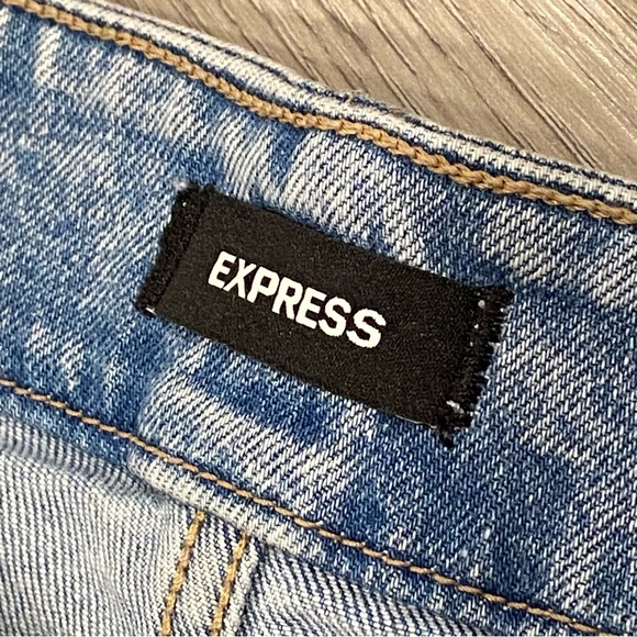 Express Super High Rise Midi Denim Shorts Women’s Size 6 R Mom Jean Belted Jorts - Picture 6 of 13